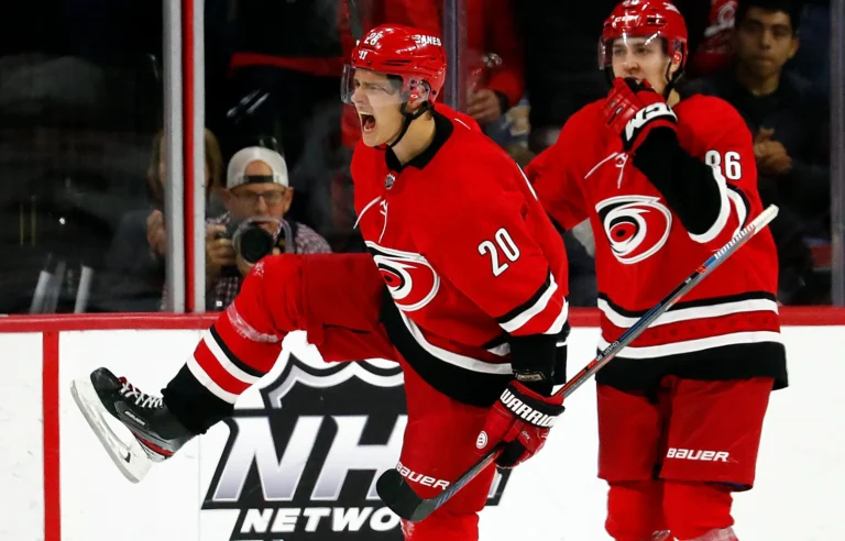 Aho Hurjasteli - Ottawa Jäi Kylmäksi
